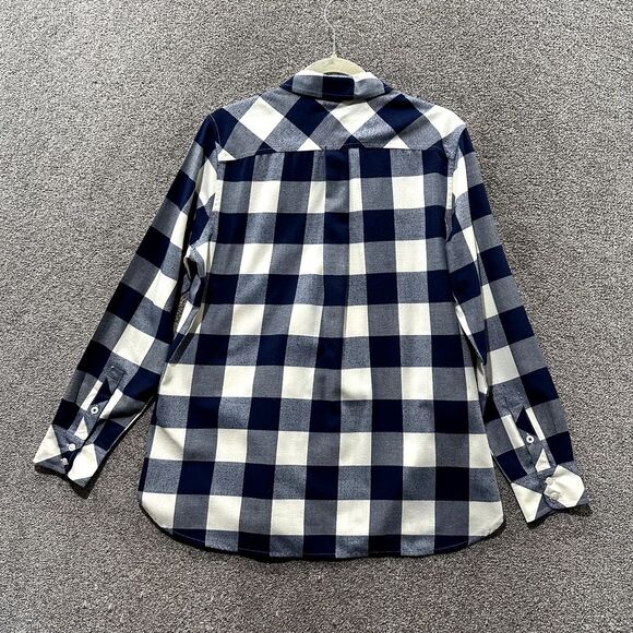 Vineyard Vines Chilmark Button Top Women 10 Blue Buffalo Plaid Relaxed Flannel - Picture 2 of 15